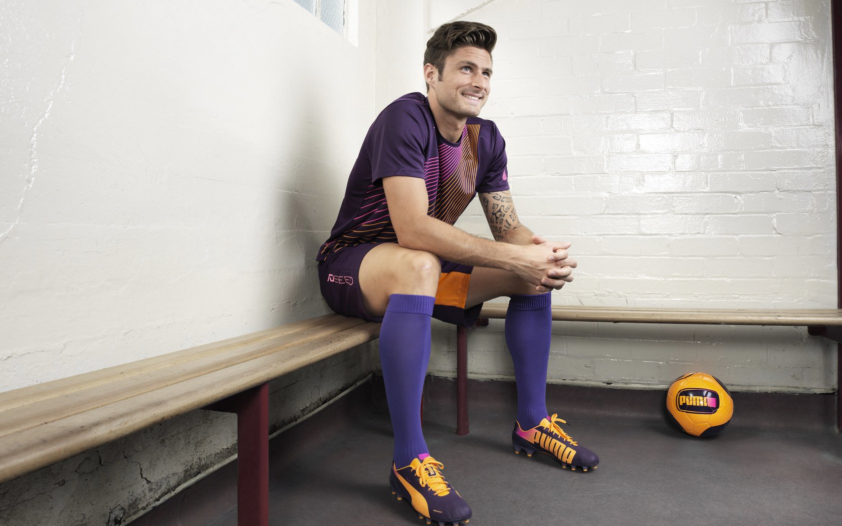 英超裁判行为受语境与语义偏差影响的实证量化研究，英超裁判安排